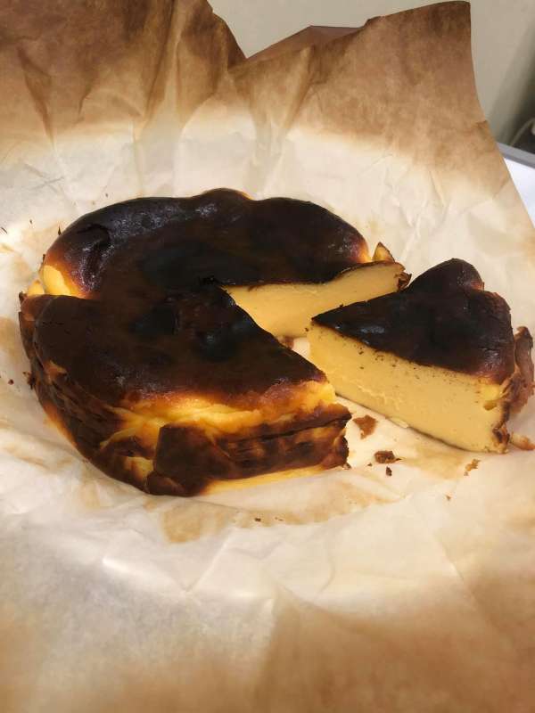 Cách làm Bánh phô mai - Basque burnt cheesecake 2