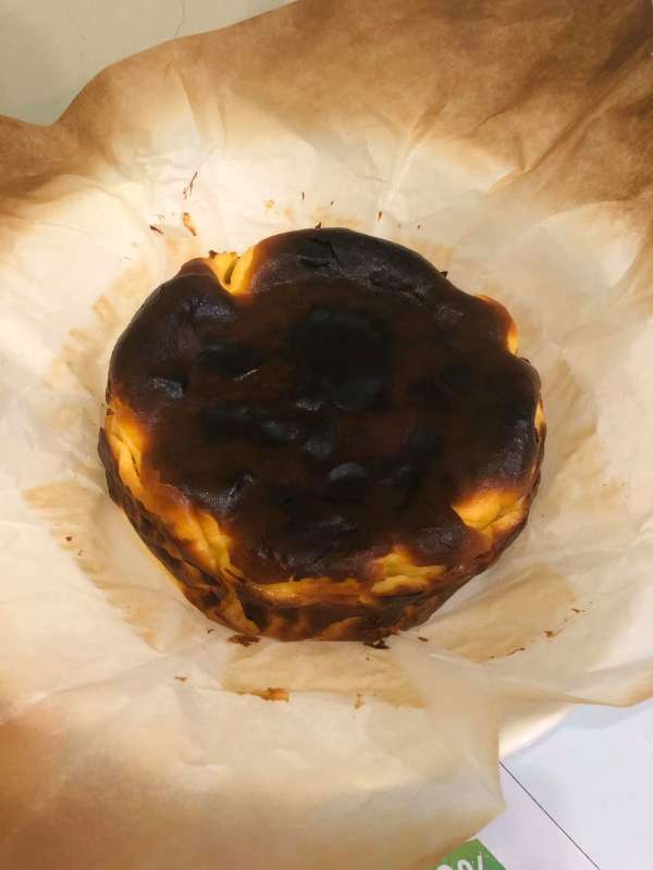 Cách làm Bánh phô mai - Basque burnt cheesecake 4