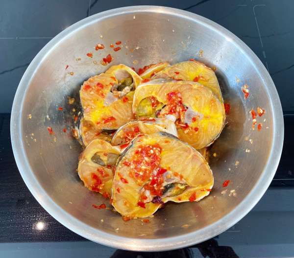 Cách làm món Cá Tầm nấu măng chua & Cá Tầm nướng muối ớt 4
