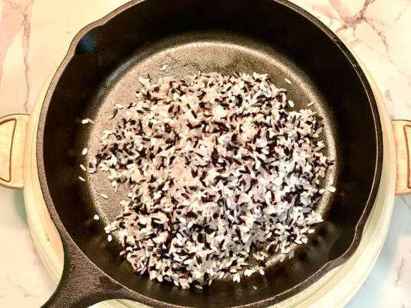 Cách nấu sữa gạo rang tại nhà đơn giản, thơm mát, bổ dưỡng 4