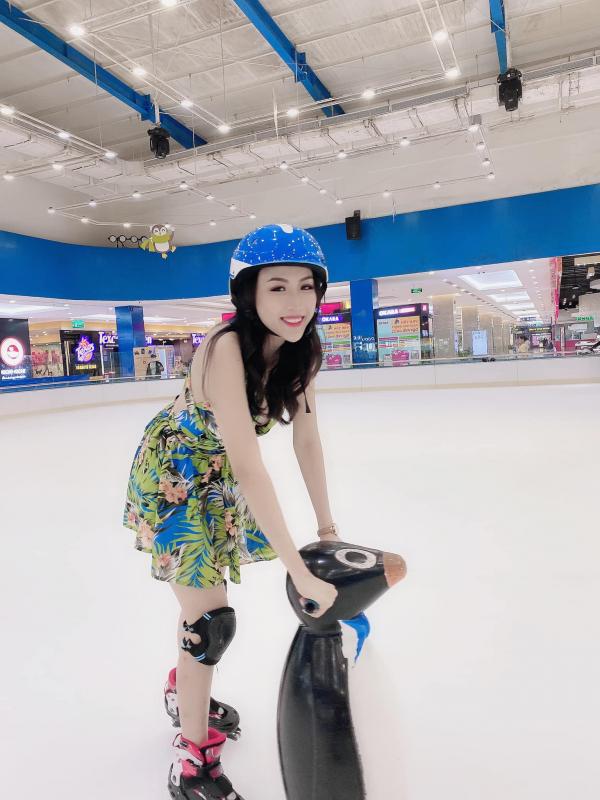 [Review] - Khu trượt băng ở lầu 5 Vincom Mega Mall Quận 2 4