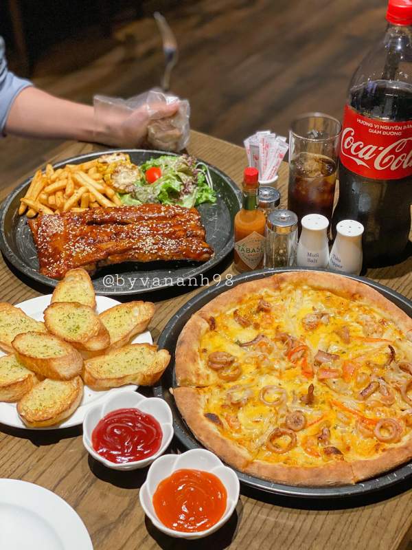 [Review] - QUÁN PIZZA TƯƠI NƯỚNG LÒ KIỂU MỸ, Full House Pizza - 6 Đào Duy Từ 6