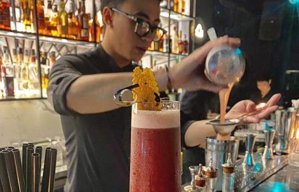 [Review] - Quán Cocktail - Bar cực chất nhiều giai đẹp - Stella Mixology 58