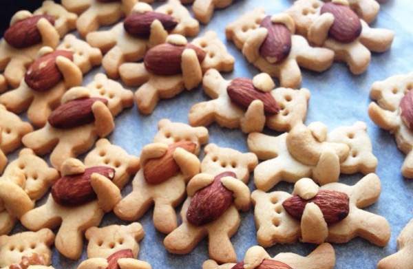 [Công Thức] Cách làm bánh Cookies hình thú ôm hạt 23