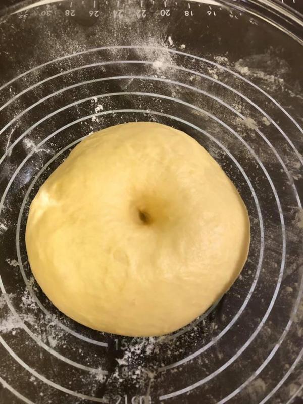 Cách làm bánh mì ngọt hình tròn, Cách làm bánh mì tại nhà ngon 4