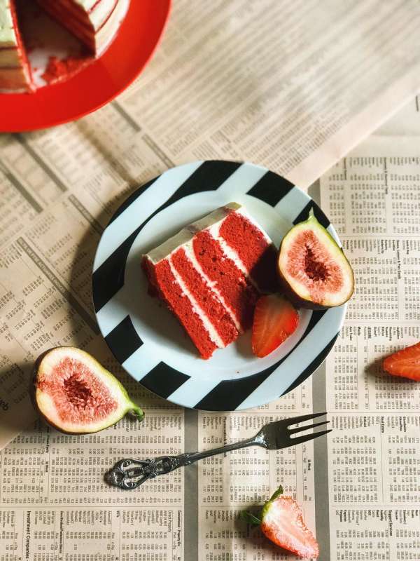 Cách làm Bánh Red Velvet cheesecake thơm ngon mềm mịn 5